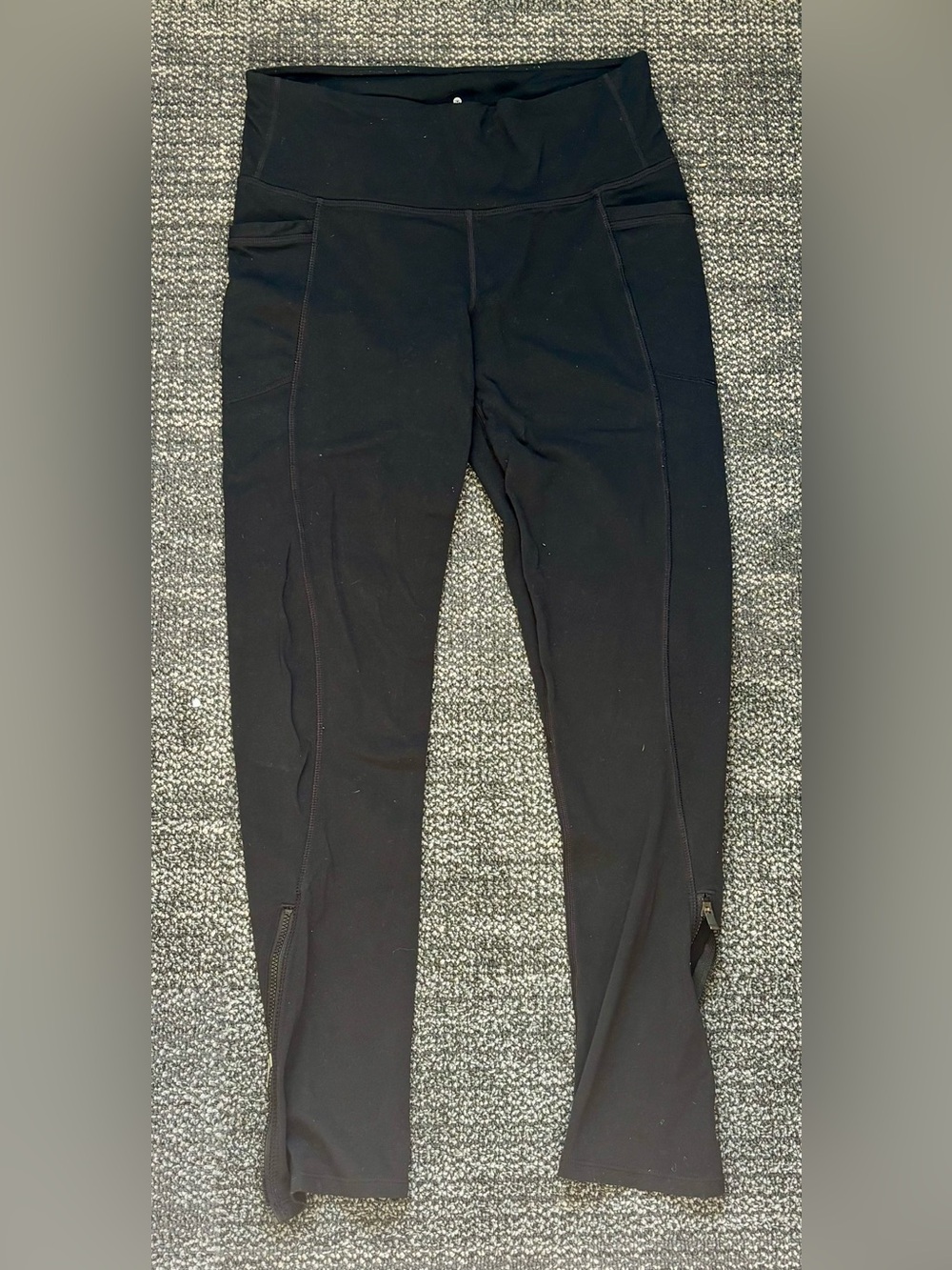 Athleta Chaturanga to Town High-Rise Leggings Black Size M Ankle Zip Pockets